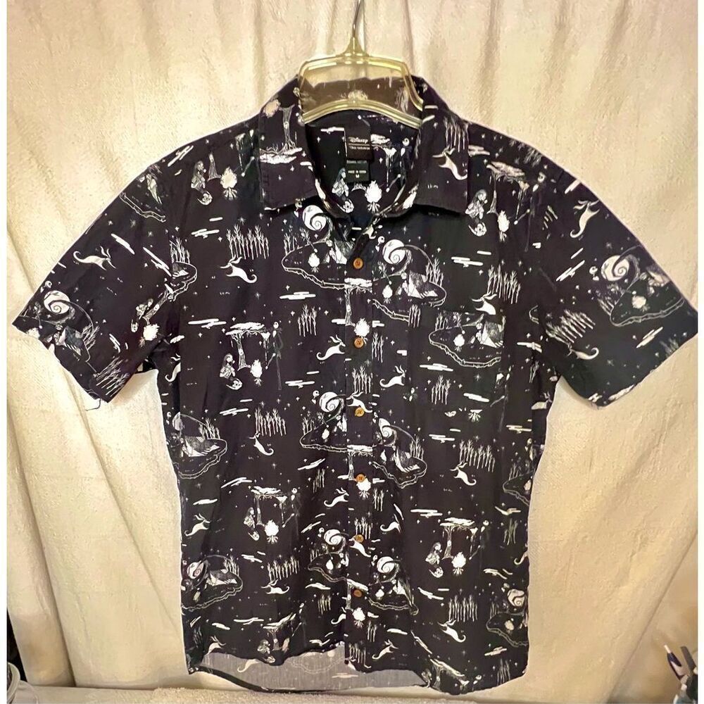 Disney Shirt Men’s Black Nightmare Before Christmas Jack Skellington Size Medium